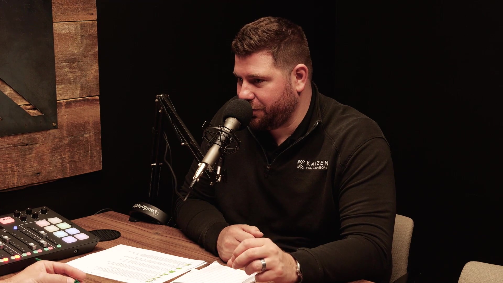 2024 wk30 eric how to create a competitive advantage 01 SM